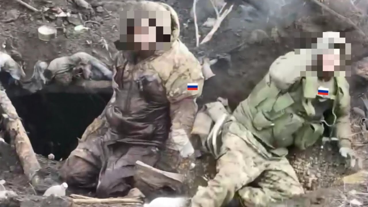 Horrifying! Ukraine troops brutally kill Russian soldiers close combat ...