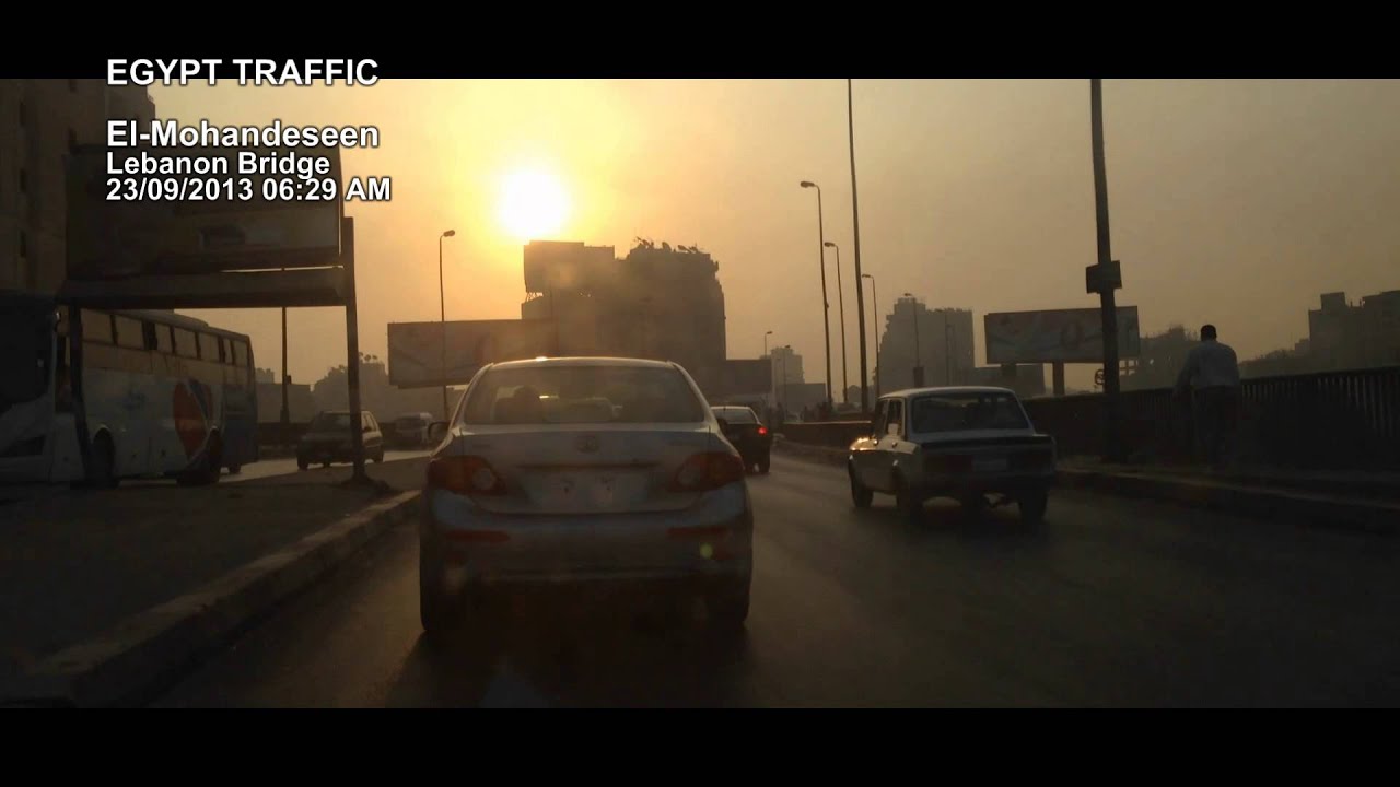 Car without plate near Lebanon bridge