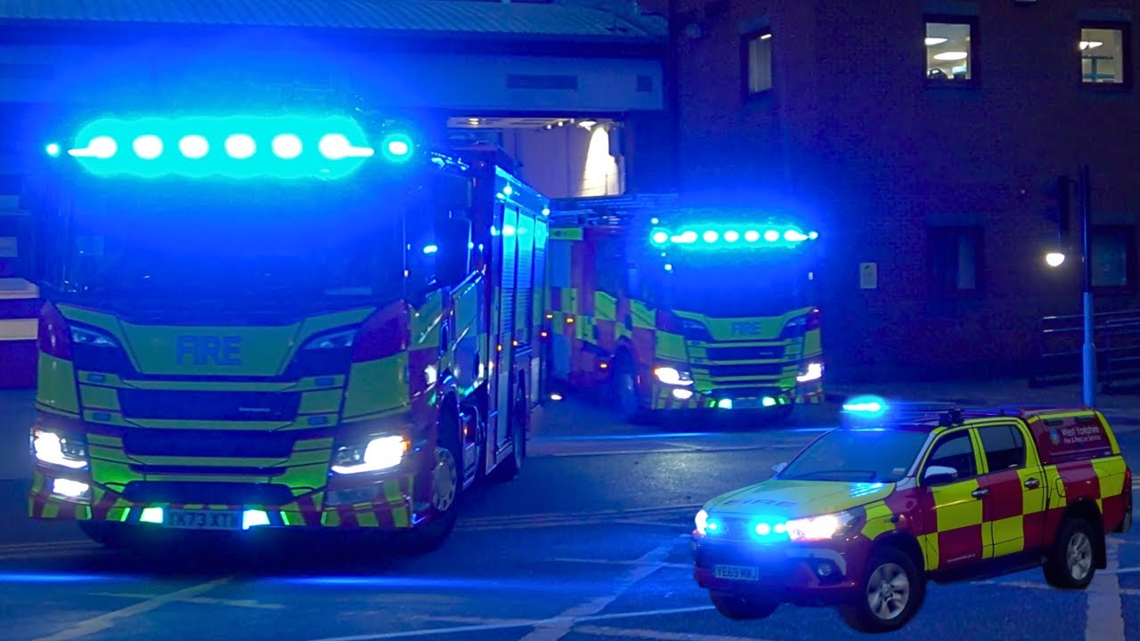 [AIRHORN] CLM & Double Scania Pump Turnout | West Yorkshire Fire & Rescue Service
