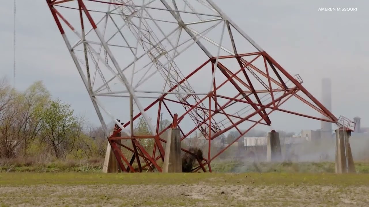 Watch: Blasts bring down 2 Ameren towers in St. Louis area