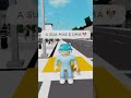 OLHA AQUI CORRE NÃO #shorts #roblox 🤣🤣
