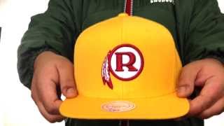 Redskins 'ALT THROWBACK-BASIC SNAPBACK' Gold Hat by Mitchell & Ness