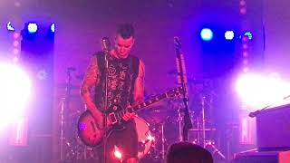 Theory of a Deadman Live 4K -Tyler Alice in Chains "Nutshell" guitar solo- Nashville TN July 24 2018