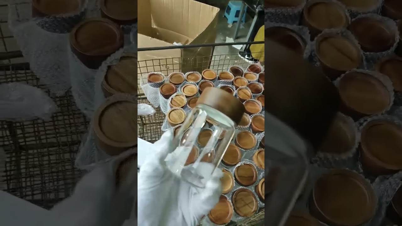 Acacia cap with reflective, high borosilicate Glass Storage Containers high temperature resistance.