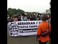 Demo pembebasan Tapol Papua melintas di depan Istana