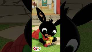 Coco shows Bing her new toy! | #Shorts | Bing Shorts