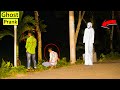 Scary ghost prank at night 2022  funny pranks  prank pocong massal  4minute fun