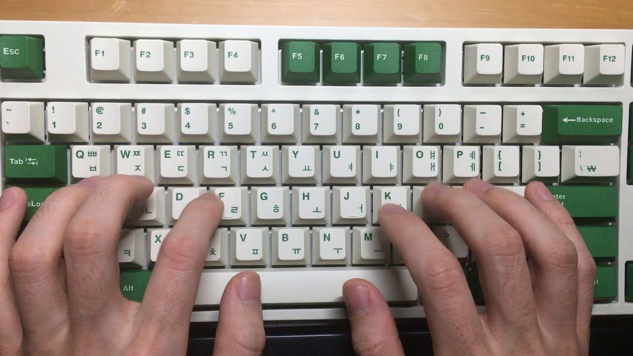 Leopold FC750R (Cherry black switches + pbt double-shot keycaps) typing sound