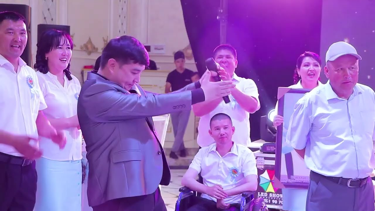 Qanlikol rayoni 8-24 Mekteptin 20 jilliq bomba konserti