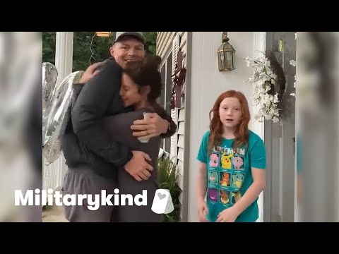 Flower 'delivery man' is Army dad in disguise | Militarykind