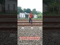 Bocil Sore Sore Berpetualang Di Rel Kereta