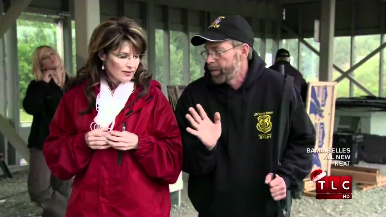 Sarah Palin Shoots a Bear with Kate Goselin