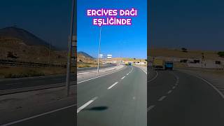 Erciyes Dağı Manzarası Eşliğinde Yolculuk (Latif Doğan - Küstüm) Resimi