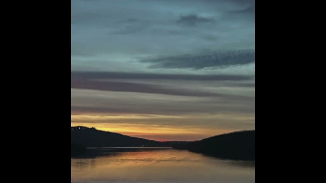 Derrek Cunningham - Lift your hands to God