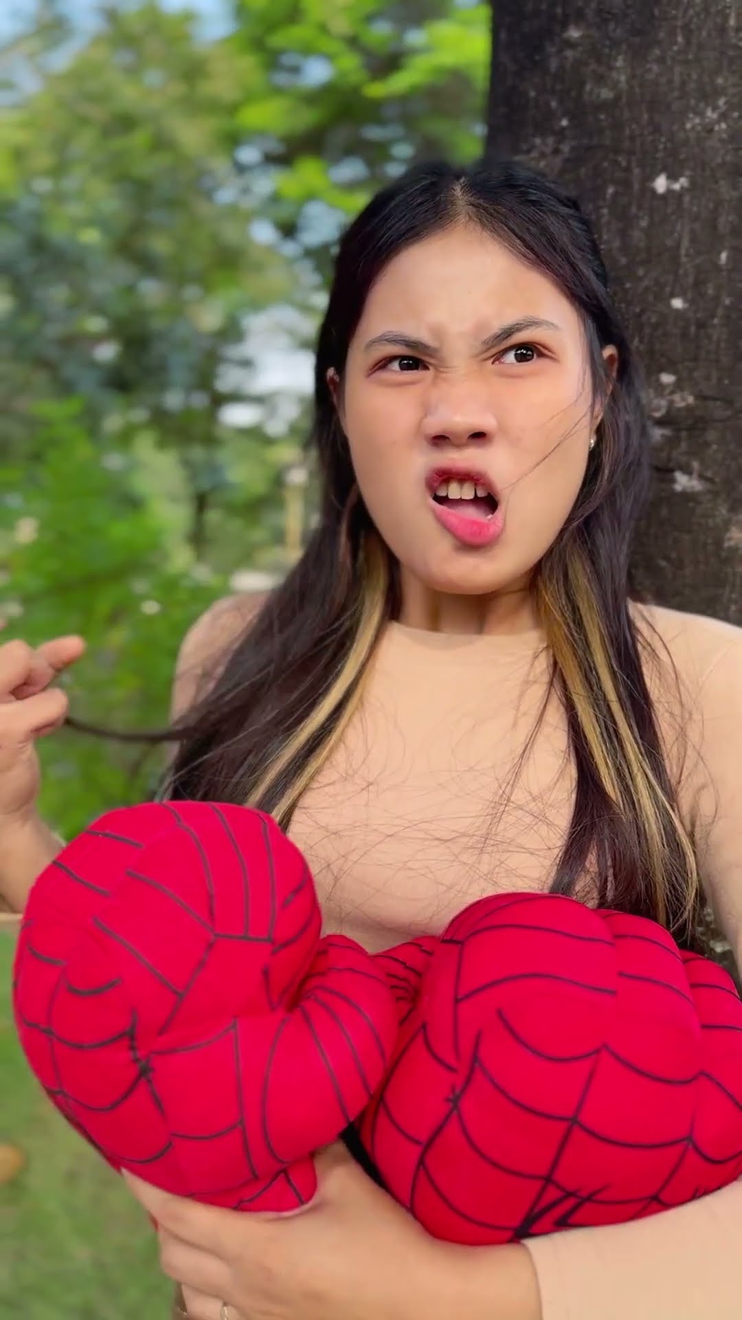 LNS - Người chị gái tuyệt vời, bảo vệ em gái nhỏ || Great sister #shorts