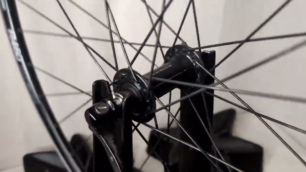DT Swiss R460 Shimano 105 5800 Wheelset - CX Gravel Legend - YouTube