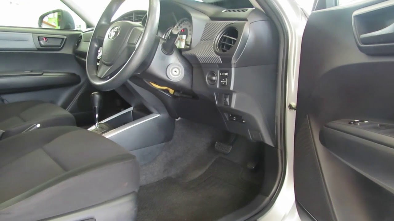 Toyota corolla fielder салон