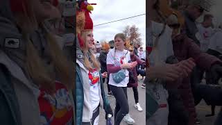 Turkey Trot 2022 - Lonnie at Start Line Announcing