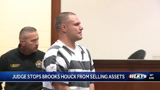 Download Lagu Jail phone calls from Brooks Houck prompt temporary injunction to stop him from selling assets MP3 Download Lagu Jail phone calls from Brooks Houck prompt temporary injunction to stop him from selling assets MP3