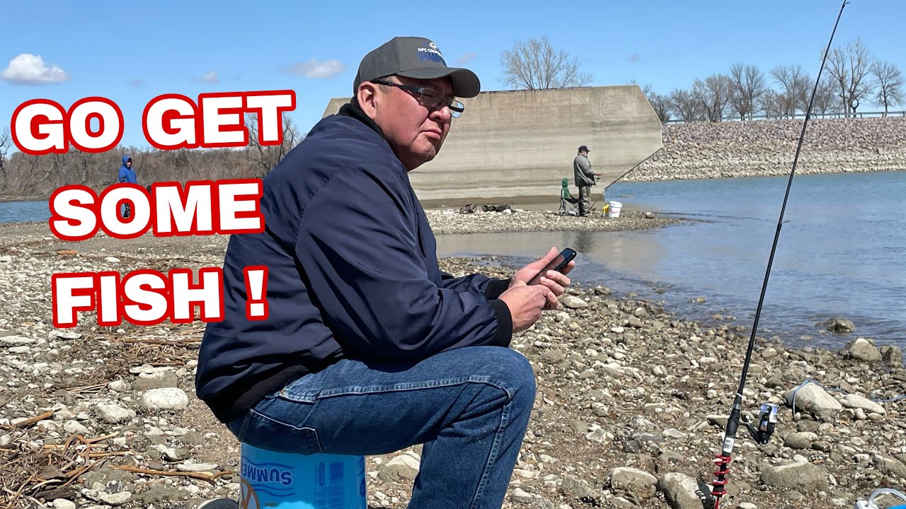 WENT FISHING FOR A DAY | Lake Sharpe, South Dakota