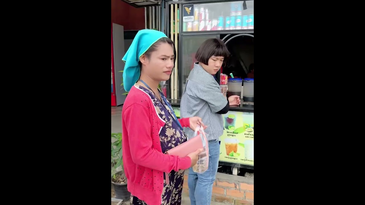 ចុះទឹកក្រពើឡើងលើខ្លា😹ធានាថាសើច😹💦