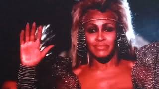 Mad Max: Tina Turner - We Don't Need Another Hero 1985