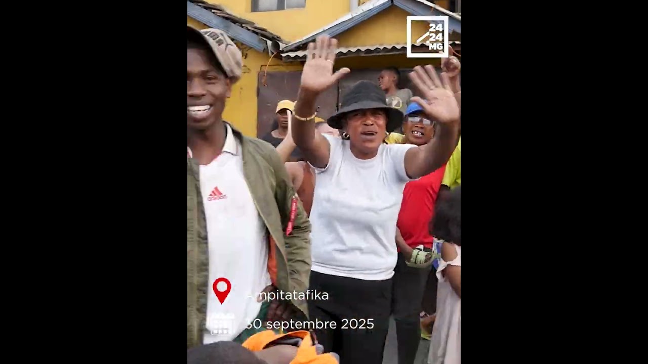 Longue marche pour les habitants de la RN1 vers le Centre-ville pour rejoindre le mouvement  GenZ