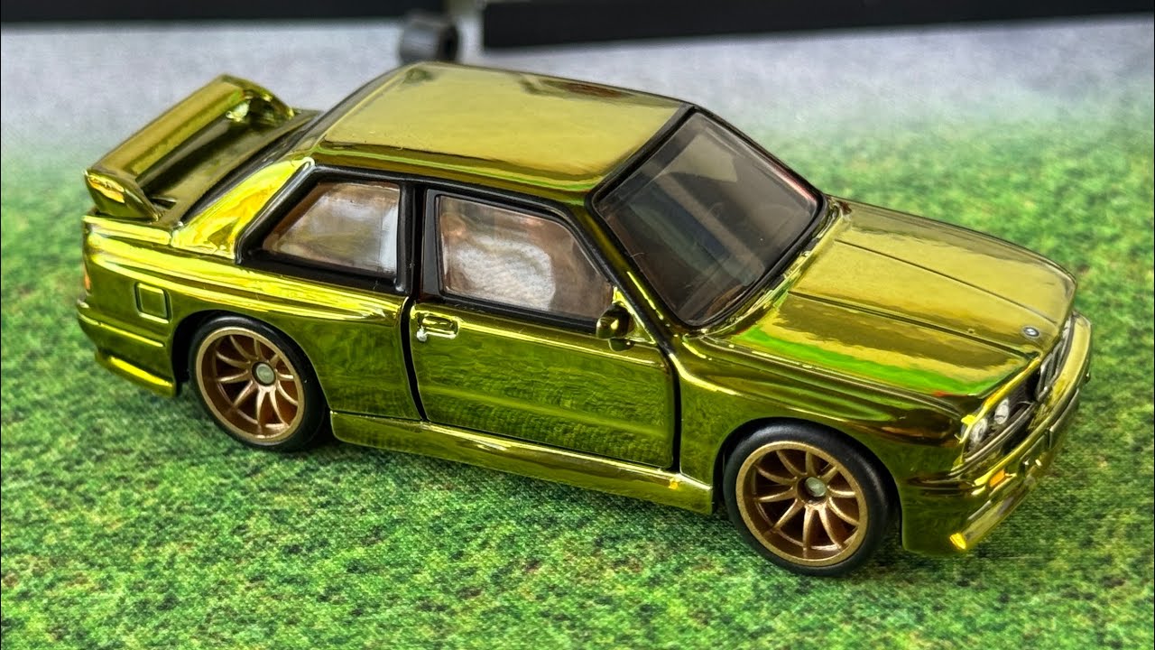 The BMW M3 goes green for Hot Wheels RLC! Unboxing/Review - YouTube