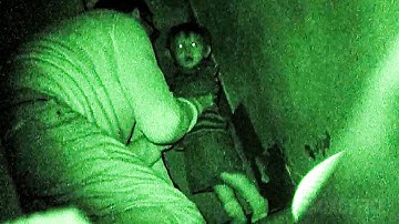 悪魔祓いのセッションがうまくいかない |パラノーマル・アクティビティ2 | 映画シーン