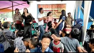 LAGU KARMILA/JOGED LUCU BIKIN NGAKAK//PERUM GRIYA PERMATA SUMEDANG