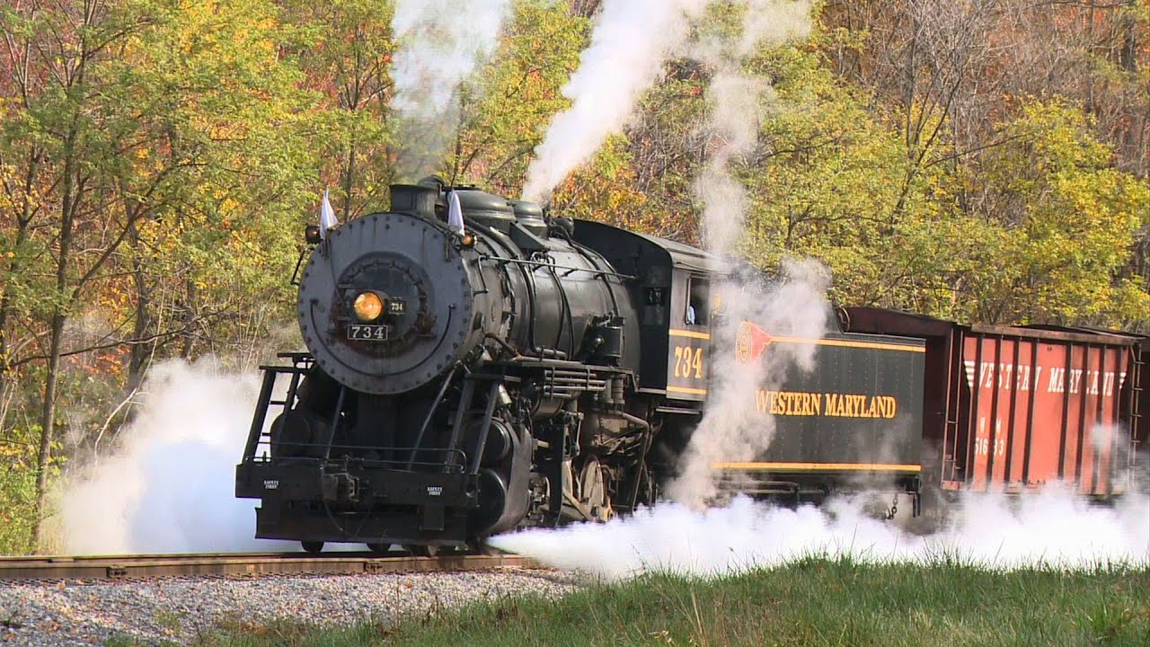 Western Maryland 734 on a fall photo tour on the WM Scenic.
