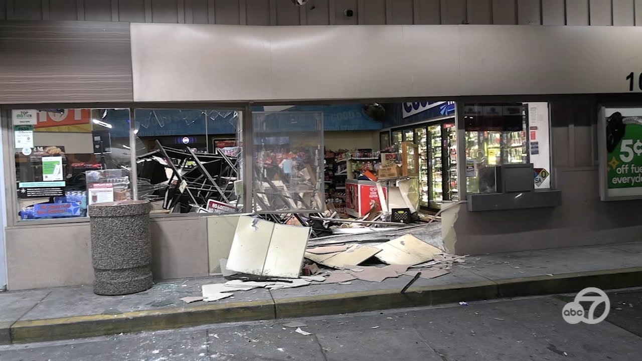 SUV crashes into Oakland convenience store in early morning break-in ...