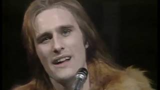 Steve Harley & Cockney Rebel - Make Me Smile (Come Up And See Me) (Official Music Video) screenshot 3