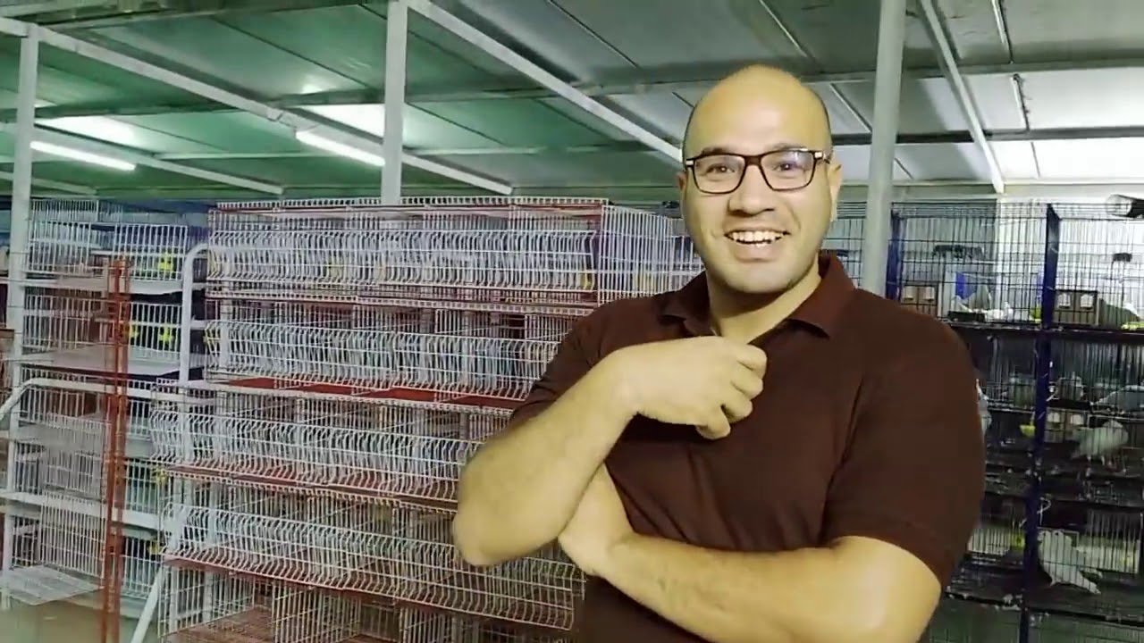 لقائى مع الحج احمد ادم من داخل مزعتنا بالامارات بفضل الله الجزء الاول