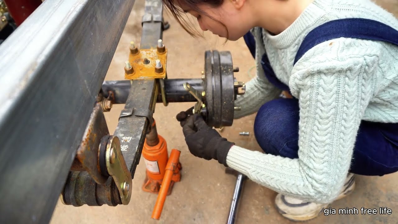 Install mechanical brake system for tricycle