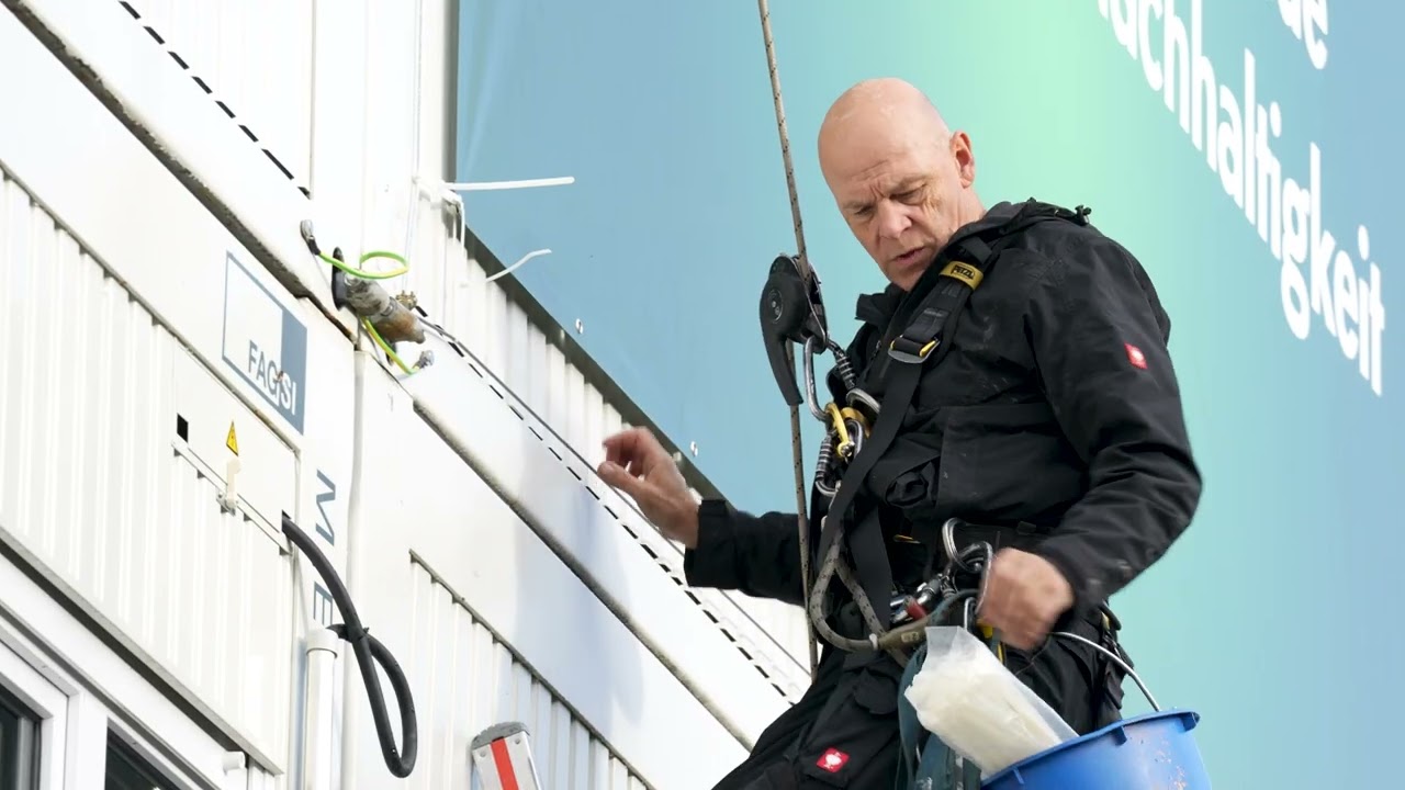 Banner an den Containerbüros - Januar 2026 I Tonhalle Düsseldorf