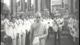 พระบาทสมเด็จพระเจ้าอยู่หัวเสด็จออกผนวช  King's Ordination - 1957