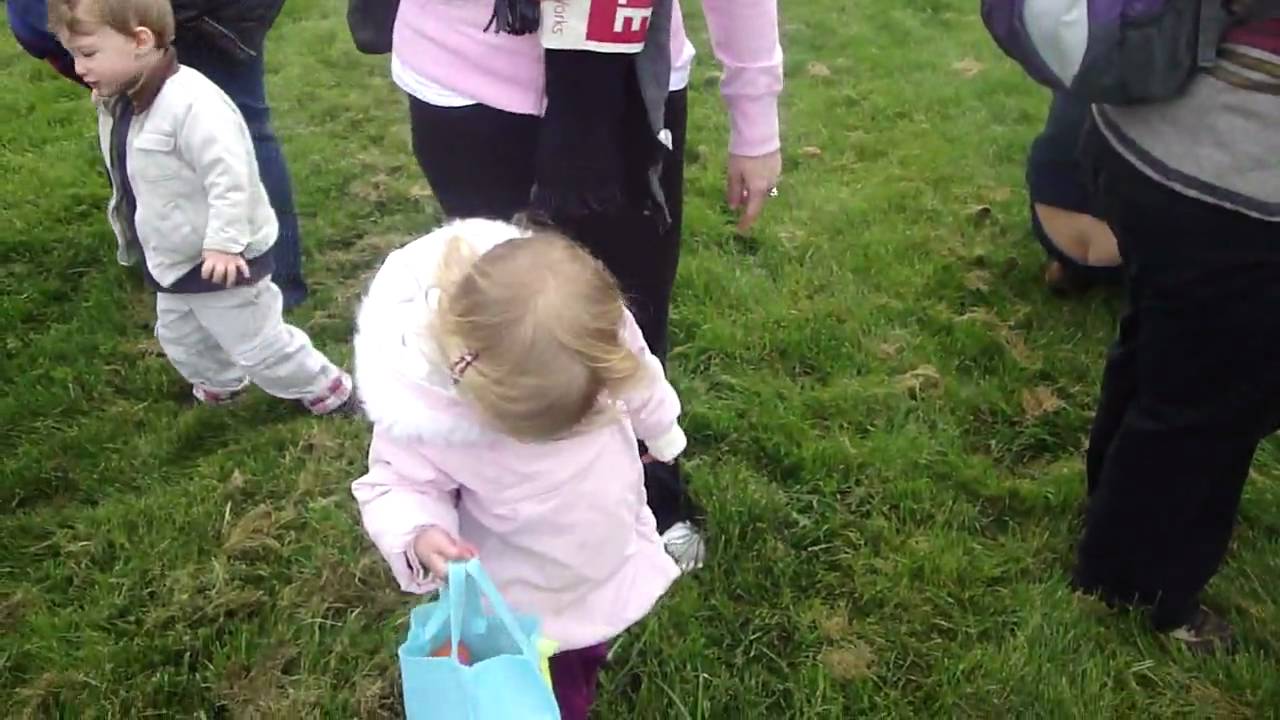 Easter Egg Hunt Folsom 2009