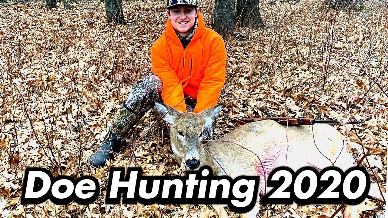GIANT Doe Kill!! (Wisconsin Holiday Hunt) YouTube