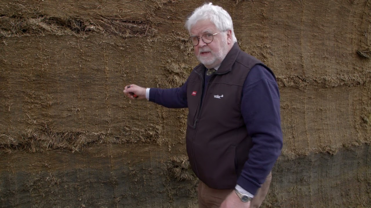 GRASS SILAGE TIPS 2022 | Compaction | Part 2 | Cut to Clamp