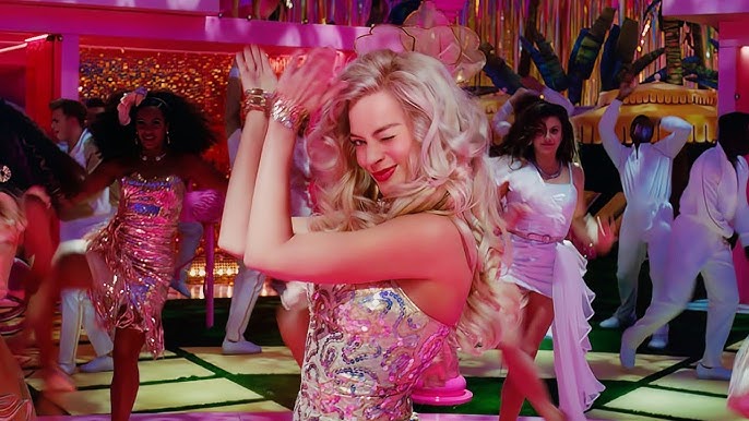 Margot Robbie Takes You Inside the Barbie Dreamhouse (Video 2023