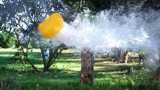 S&W .500 magnum 440 grains VS water jug 1,32 gallons