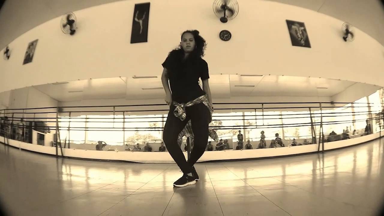 YO! Hip Hop Class Prof. Rayla Reis - YouTube