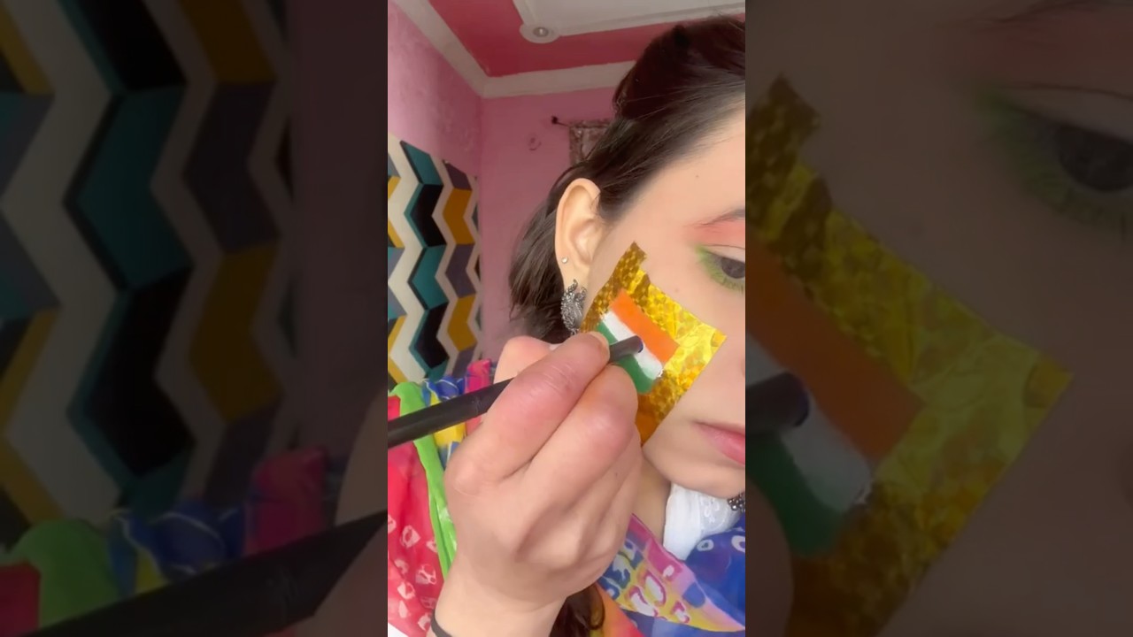 INDIAN FLAG FACE PAINTING • Republic Day Tricolor FLAG Painting on Face 