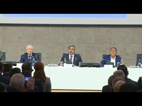 “Татарстанның эшлекле хезмәттәшләре” форумының пленар утырышы