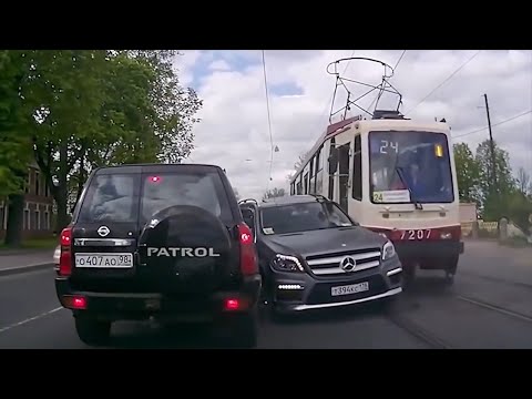 brake-check-gone-wrong-(insurance-scam),-cut-offs,-instant-karma-&-road-rage-2020-#2