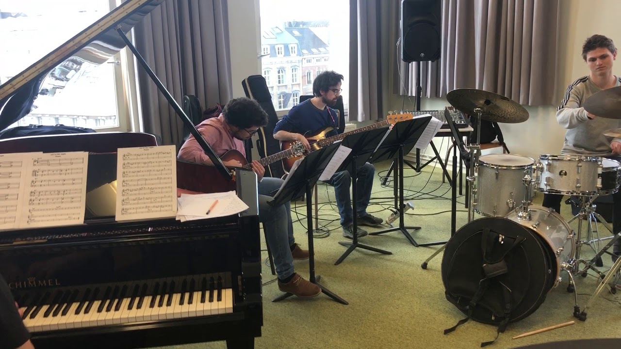 Out of the Night Lode Mertens combo 2019 2020