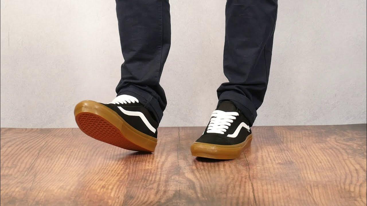 Skate Old Skool Black/Gum Feet YouTube