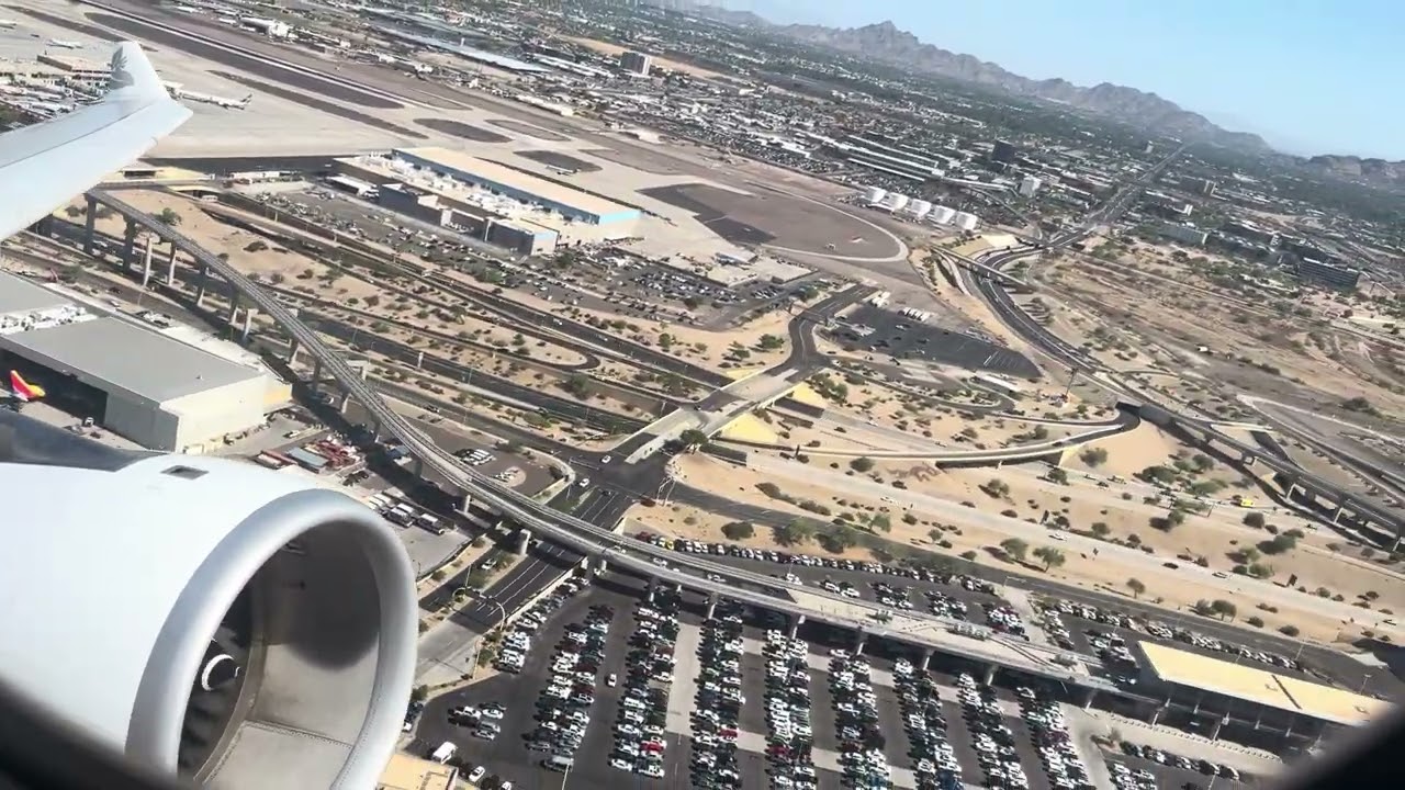 Hawaiian A330-200 Rolls Royce Trent 700 take off from Phoenix Sky Harbor