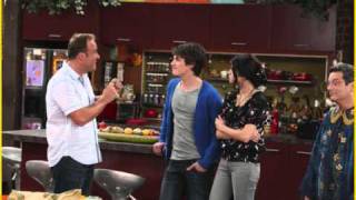 Wizards Of Wavely Place,Alex Gives Up,Stills